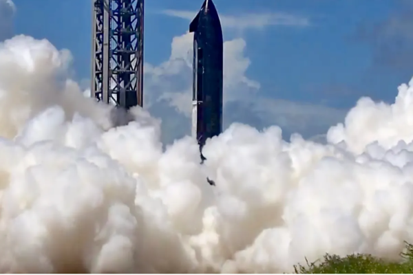 Xem SpaceX kích hoạt động cơ Starship trước chuyến bay thứ 11